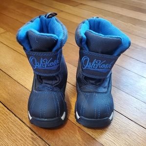 OshKosh toddler snowboots